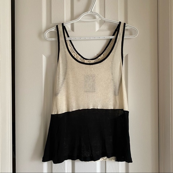 NWT - Urban Outfitters - Crochet Lace Top - Picture 2 of 5